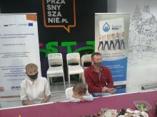 Fotografia przedstawiająca uczestników Wielkanocnego spotkania Klubu rodzica